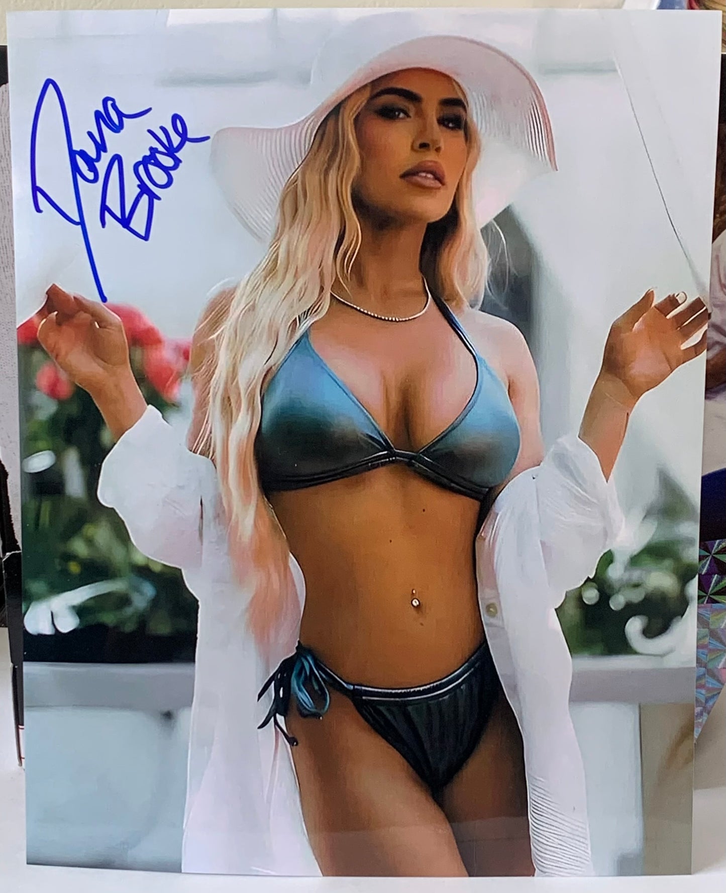 Dana Brooke (Ash By Elegance) SIGNED 8x10 Color Photo (Comes w/COA)