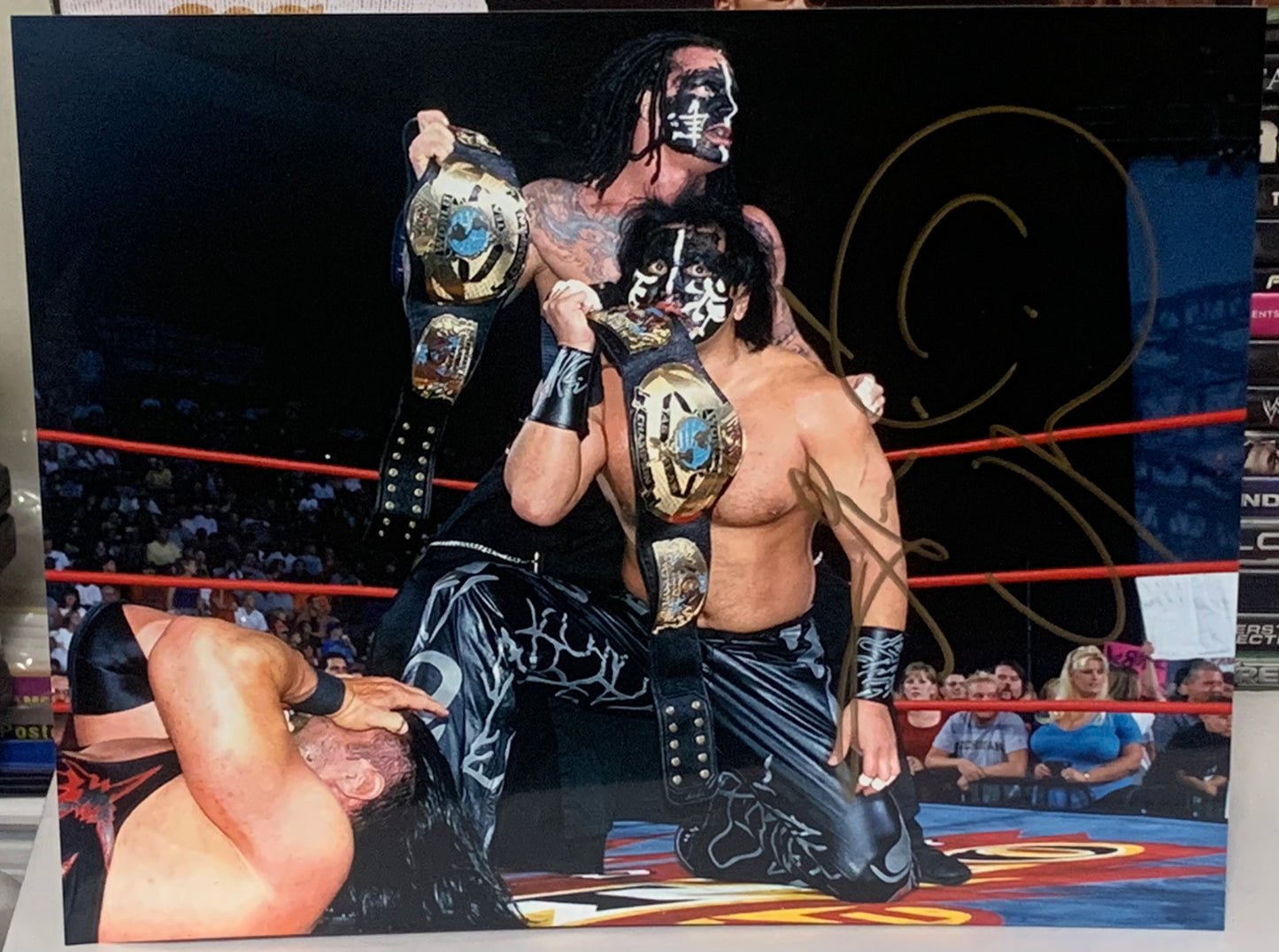 Vampiro Signed 8x10 Color Photo (Comes w/COA)