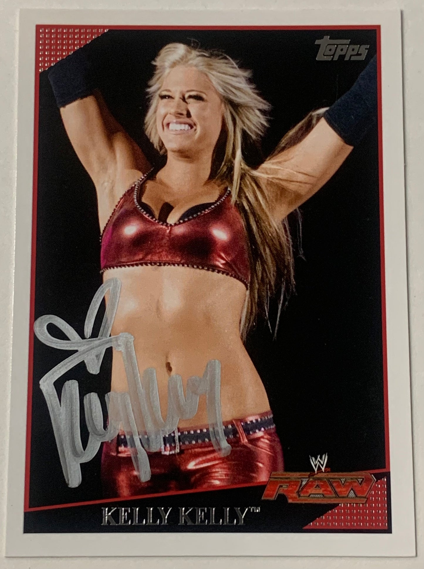 Kelly Kelly 2009 WWE SIGNED Topps Card (Comes w/COA)