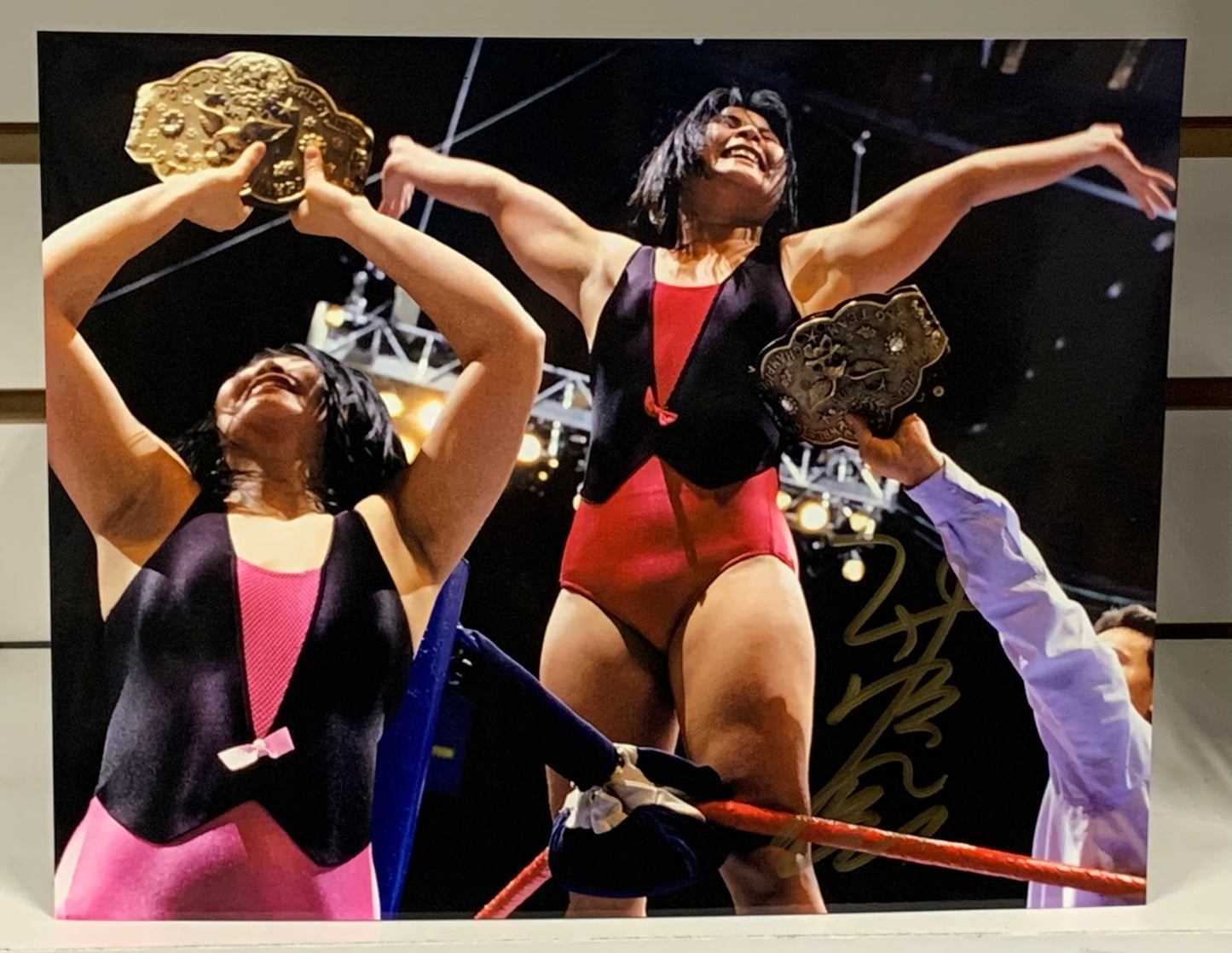 Itsuki Yamazaki Signed 8x10 Color Photo Jumping Bomb Angels COA