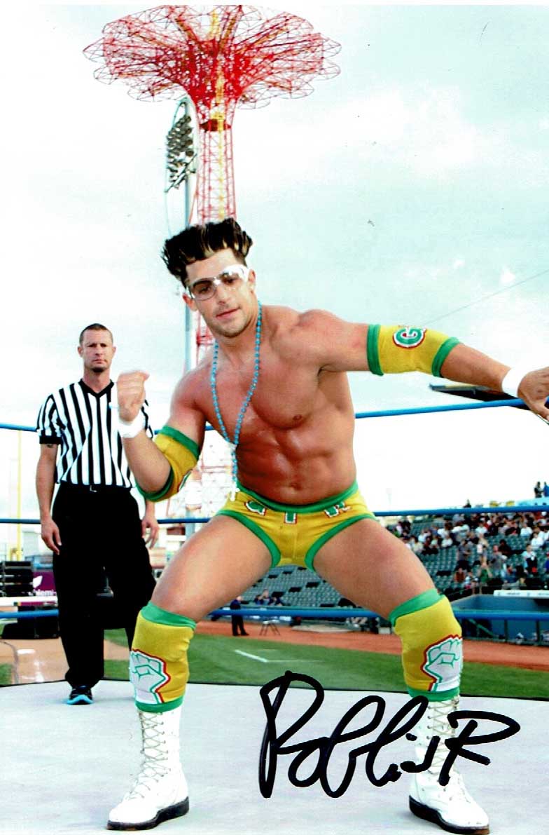 Robbie E Pose 2 Signed Candid (4x6 Size) Photo