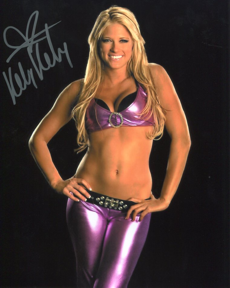 Kelly Kelly Pose 14 Signed Photo COA