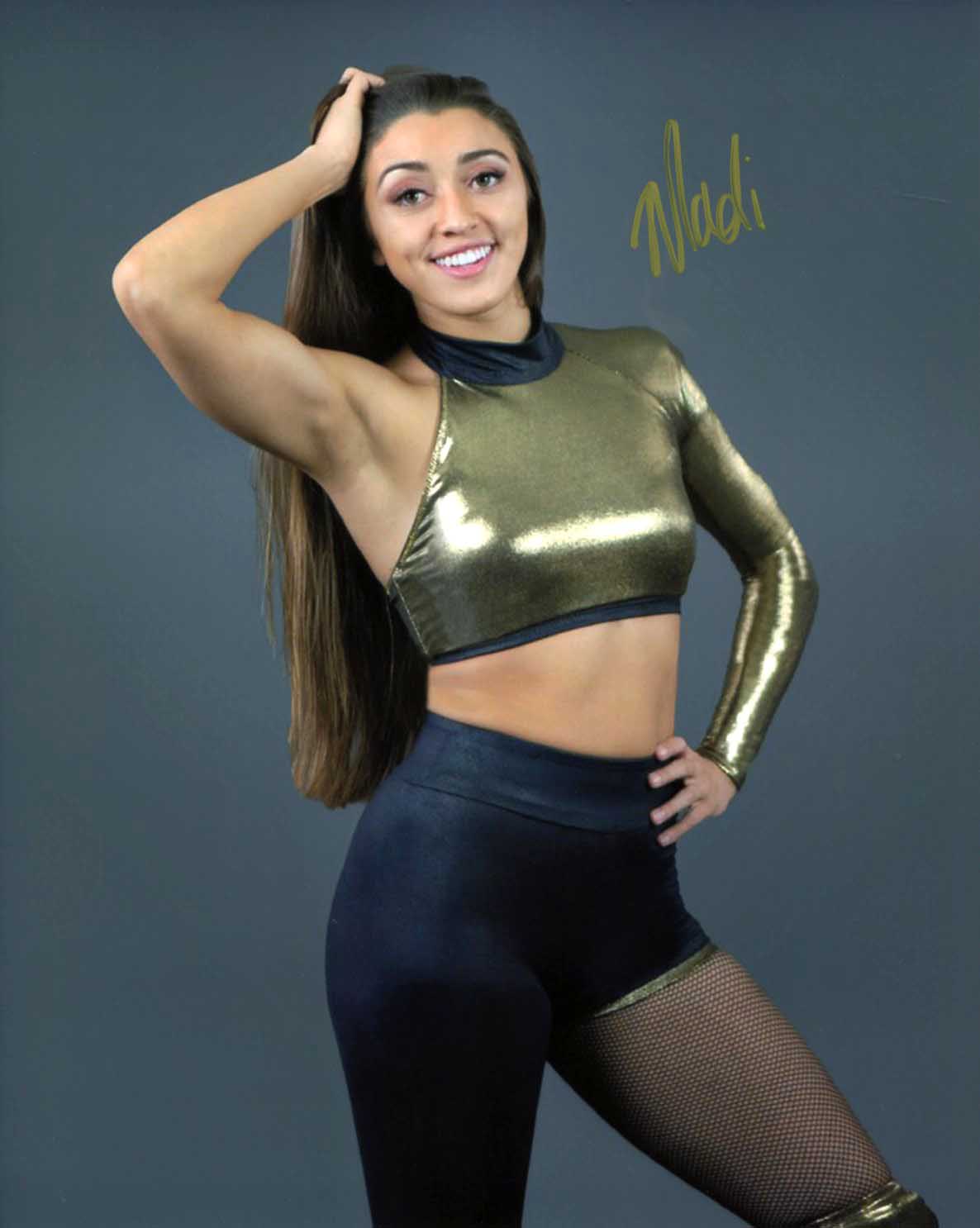 Madi Wrenkowski (Wren Sinclair) Signed Photo Pose 1 COA