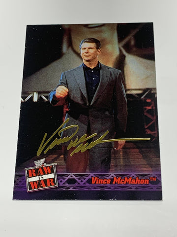 Vince McMahon 2001 Fleer “RAW is WAR” Gold Version #15
