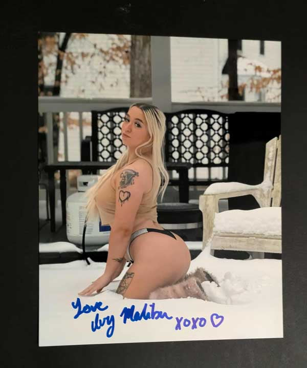 Ivy Malibu "The Fatal Attraction" Pose 3 Signed Photo COA