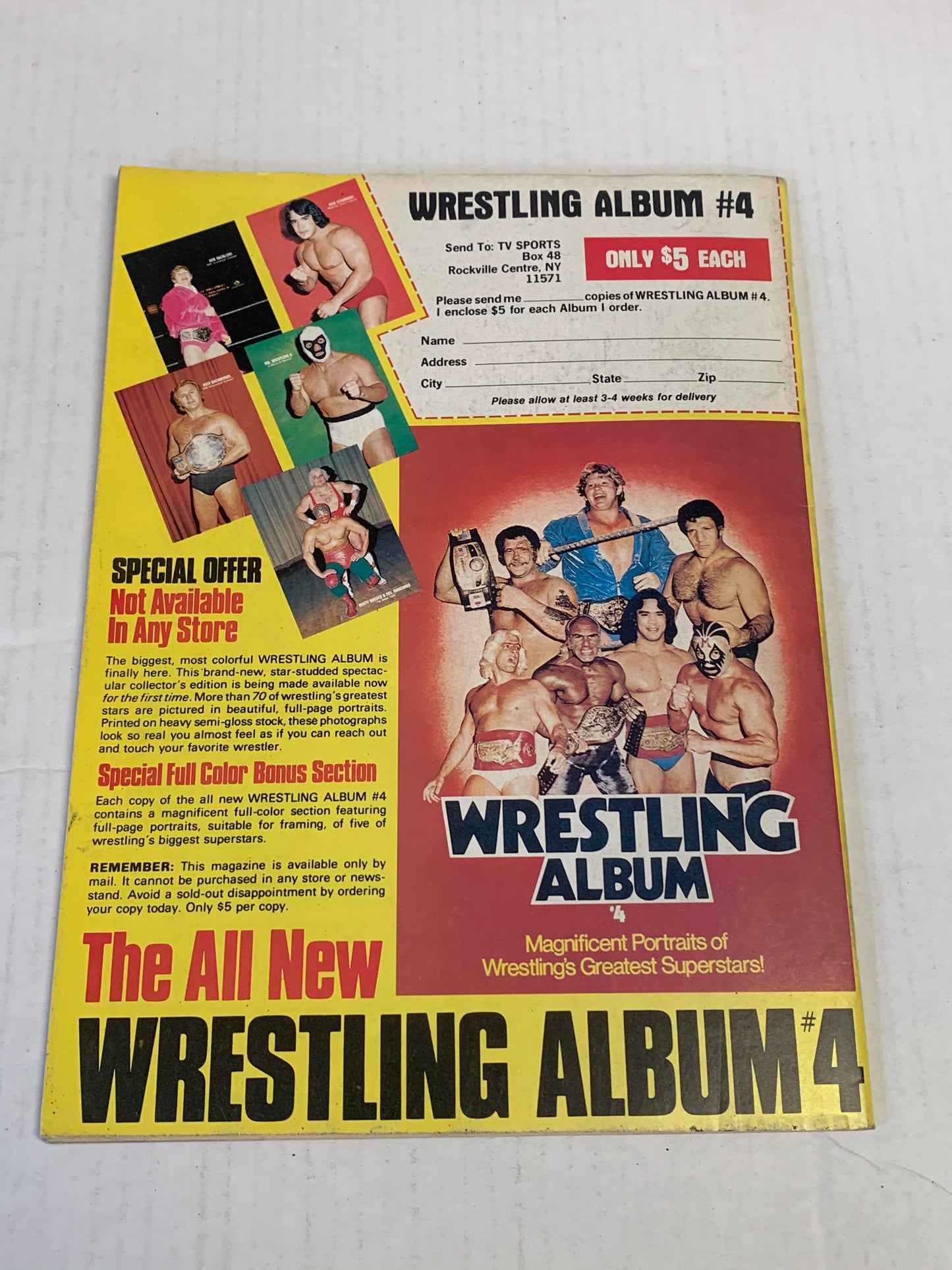 Pro Wrestling Illustrated Magazine November 1982 Hogan (Jimmy Snuka Poster)