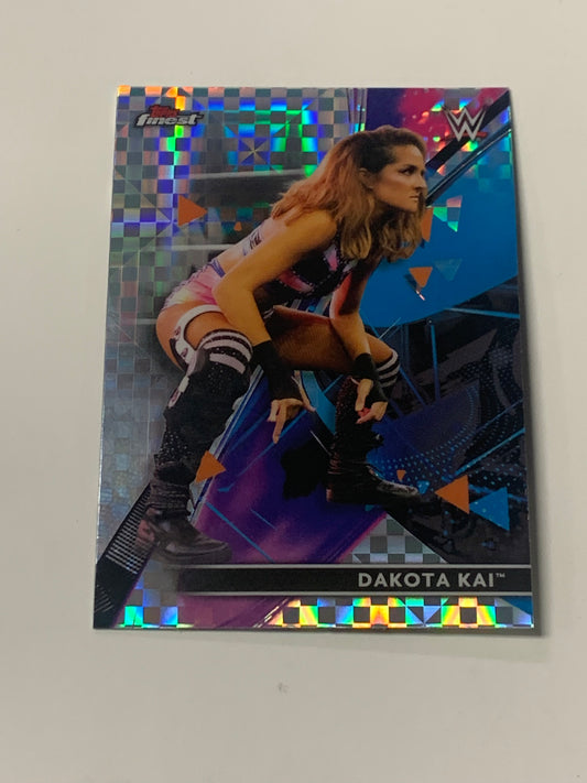 Dakota Kai 2021 WWE Topps Finest X-Fractor Card