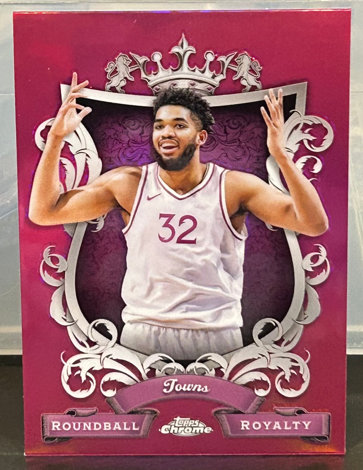 + Karl-Anthony Towns 2023-24 Topps Chrome “Roundball Royalty” Pink Refractor Insert Card