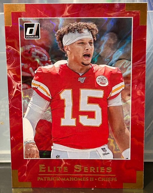 + Patrick Mahomes 2020 Panini Donruss “Elite Series” Insert Card KANSAS CITY CHIEFS