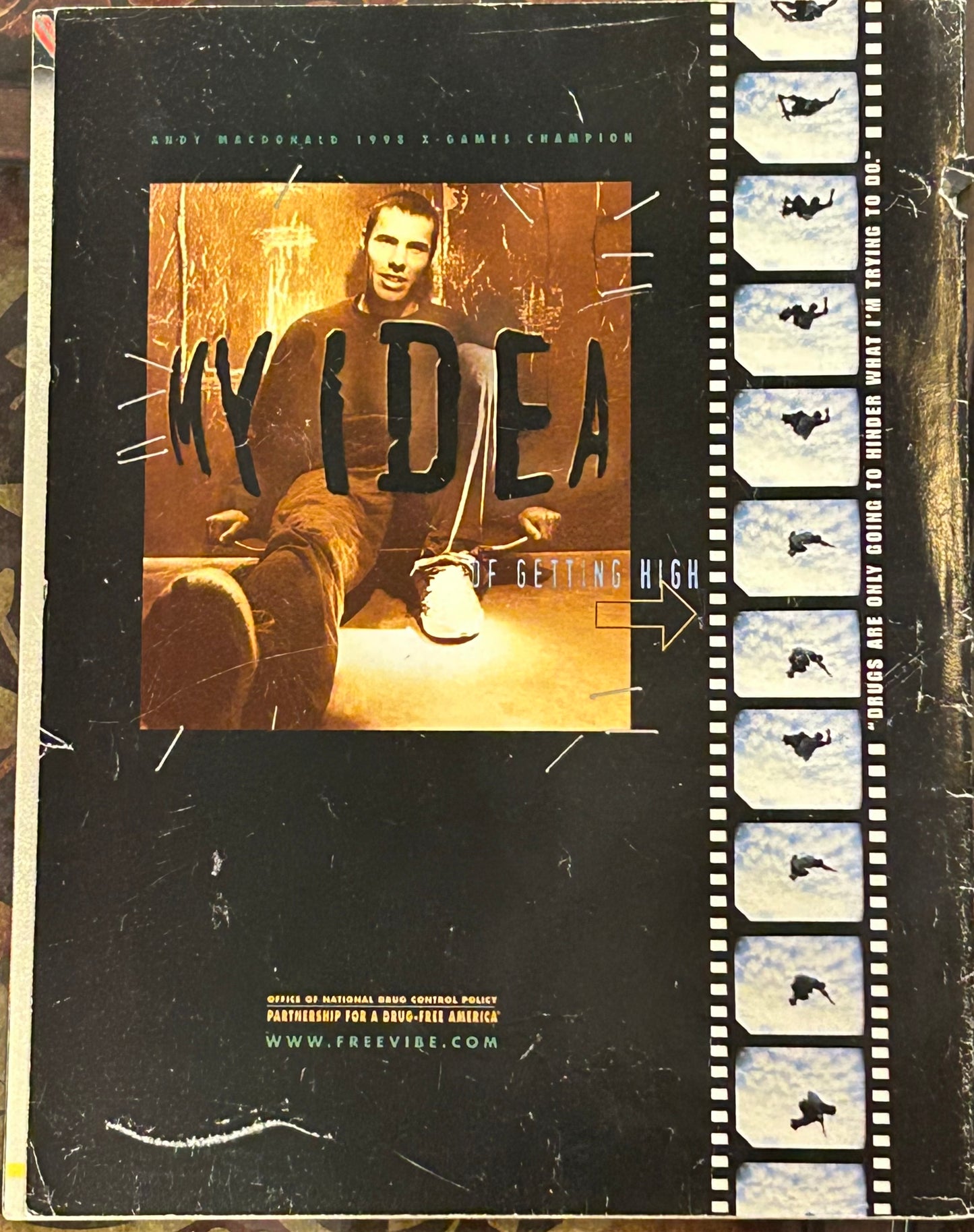 * WWE Magazine Feb 2000 (D-Generation X)