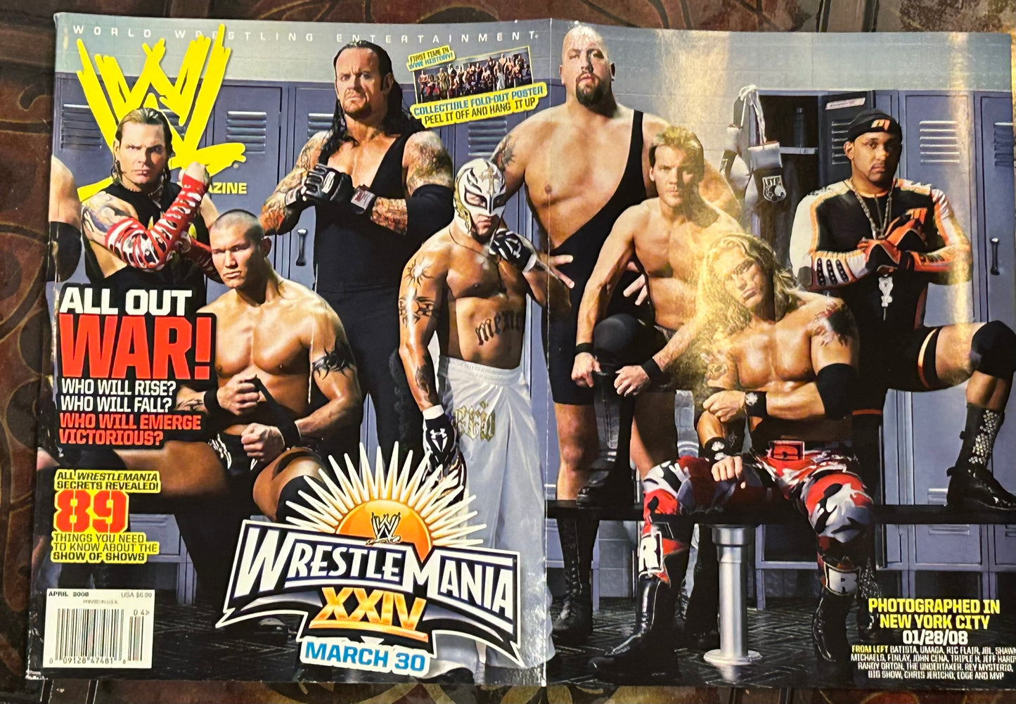 * WWE Magazine April 2008 (Collectible Pullout Poster)
