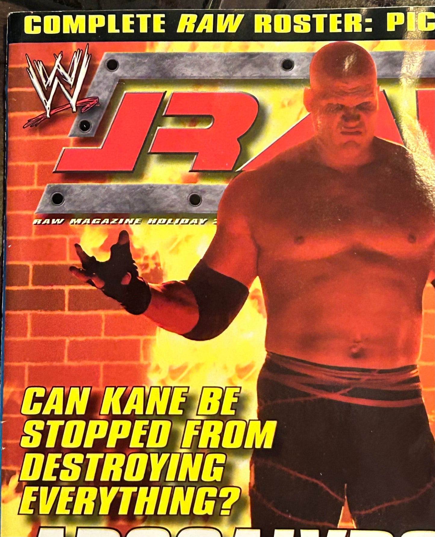 * WWE RAW Magazine Holiday 2003 (No Poster Inside)