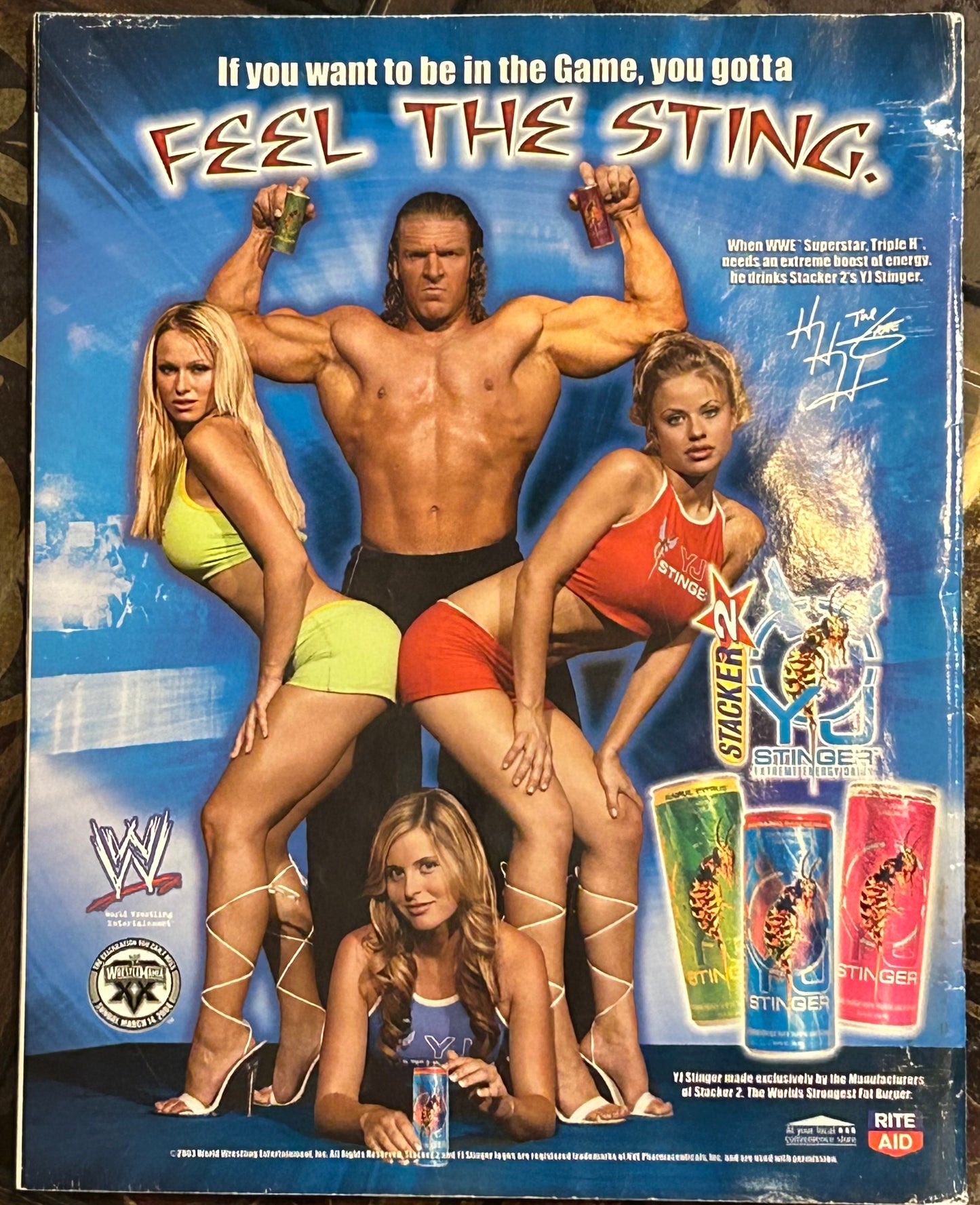 * WWE RAW Magazine Holiday 2003 (No Poster Inside)