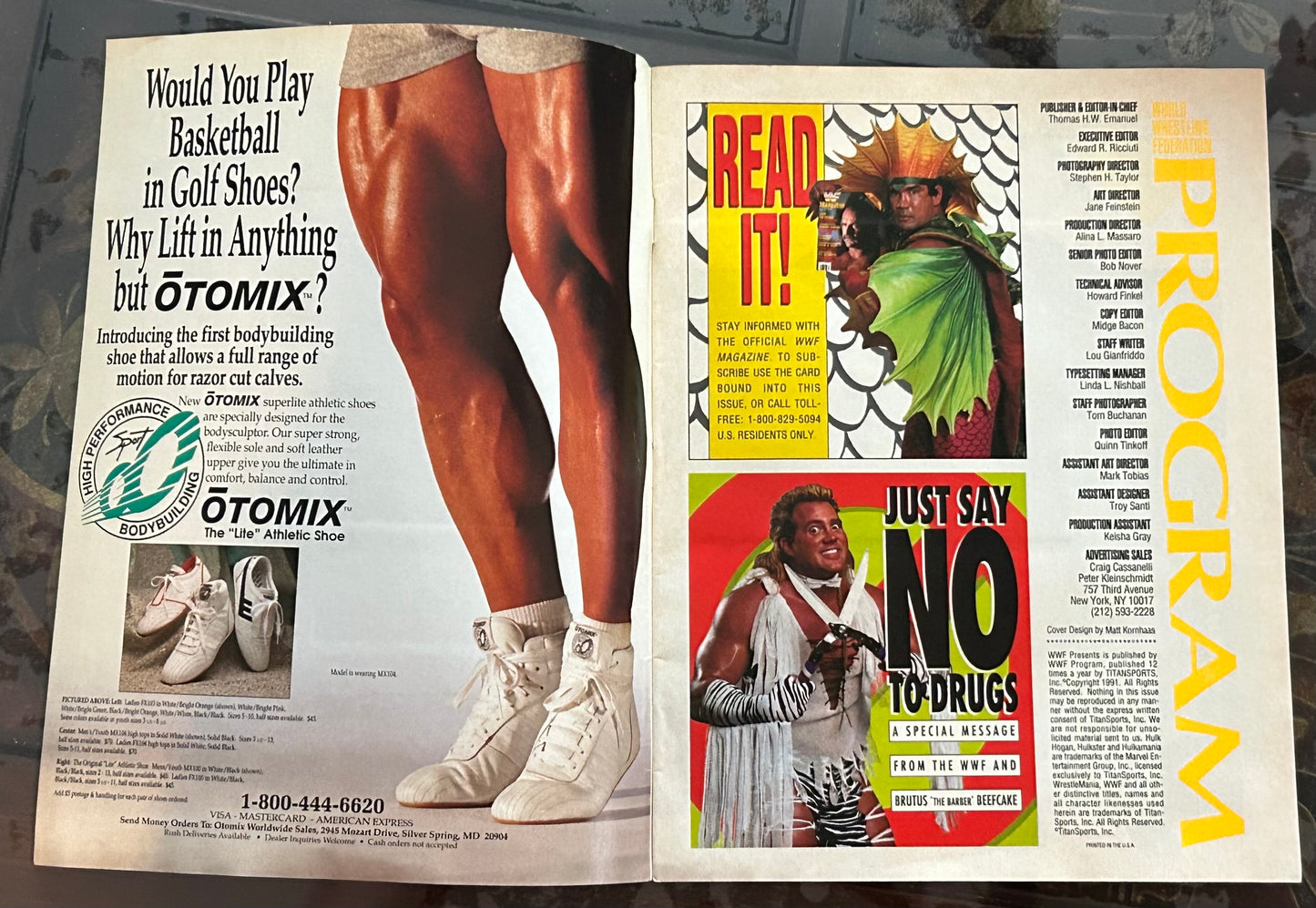 * WWE Magazine “Survivor Series 1991” Official Program (Hogan, Undertaker)