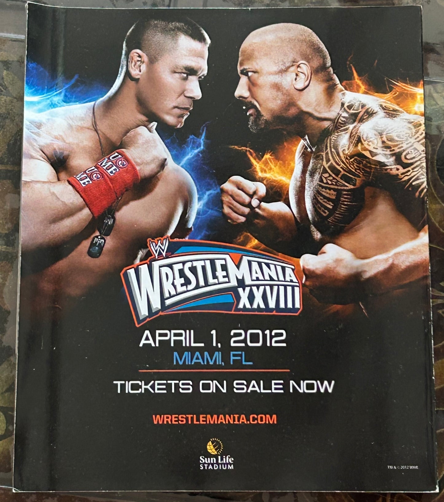 * WWE Wrestlemania 28 Collector’s Edition Magazine