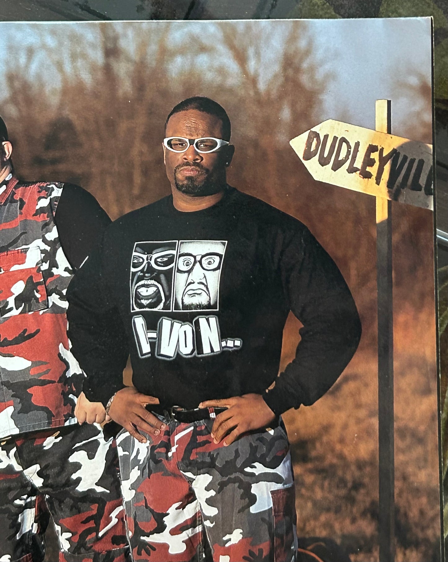* WWE Magazine May 2001 (The Dudley Boyz)
