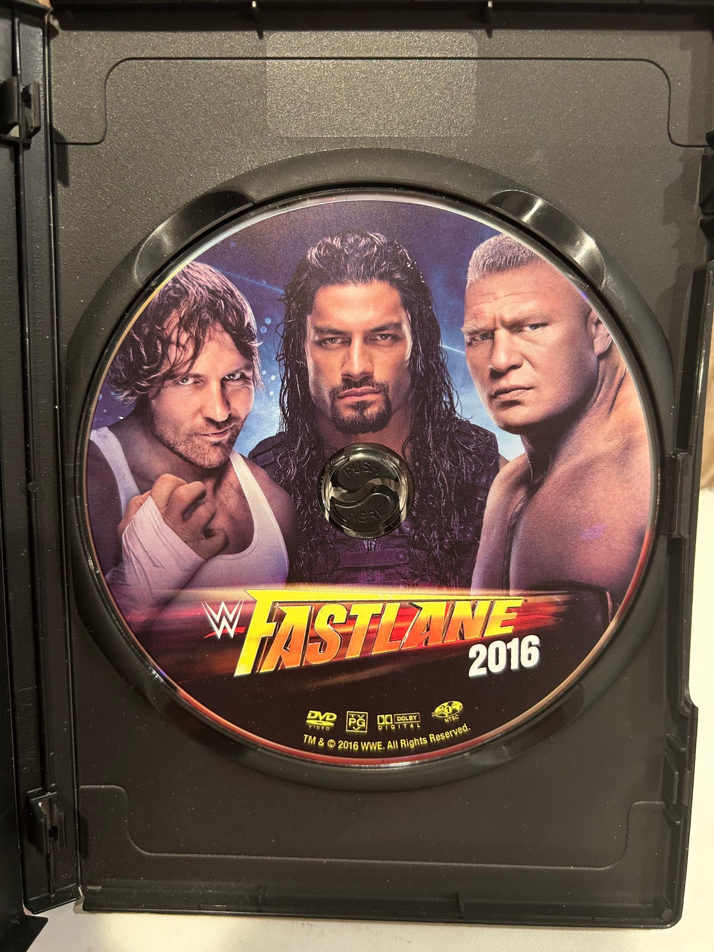 + WWE DVD “Fastlane 2016” (Brock, Ambrose, Reigns & so much more)