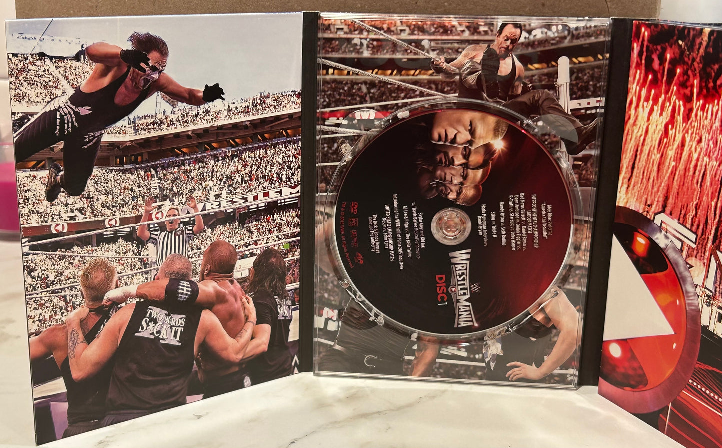 + WWE DVD “Wrestlemania 31” (3-Disc Set, Including The Hall of Fame)