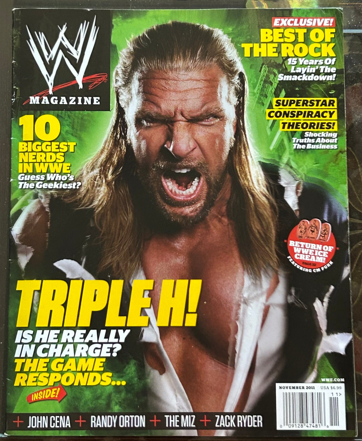 * WWE Magazine November 2011 (Triple H)