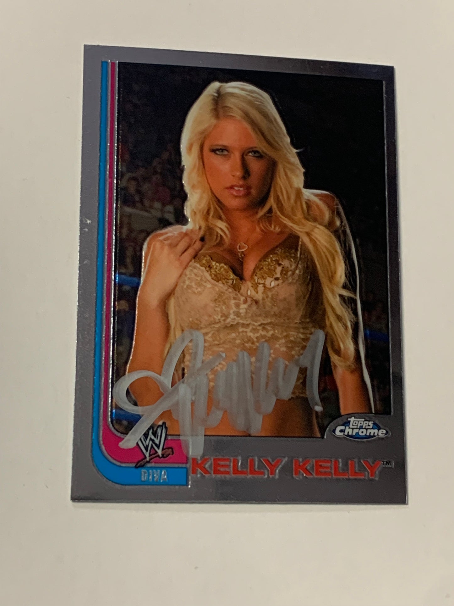 Kelly Kelly 2008 WWE Topps Heritage Chrome Signed ROOKIE COA
