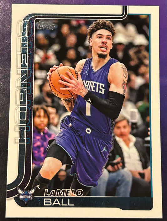 * LaMelo Ball 2025-26 Topps NBA Card CHARLOTTE HORNETS