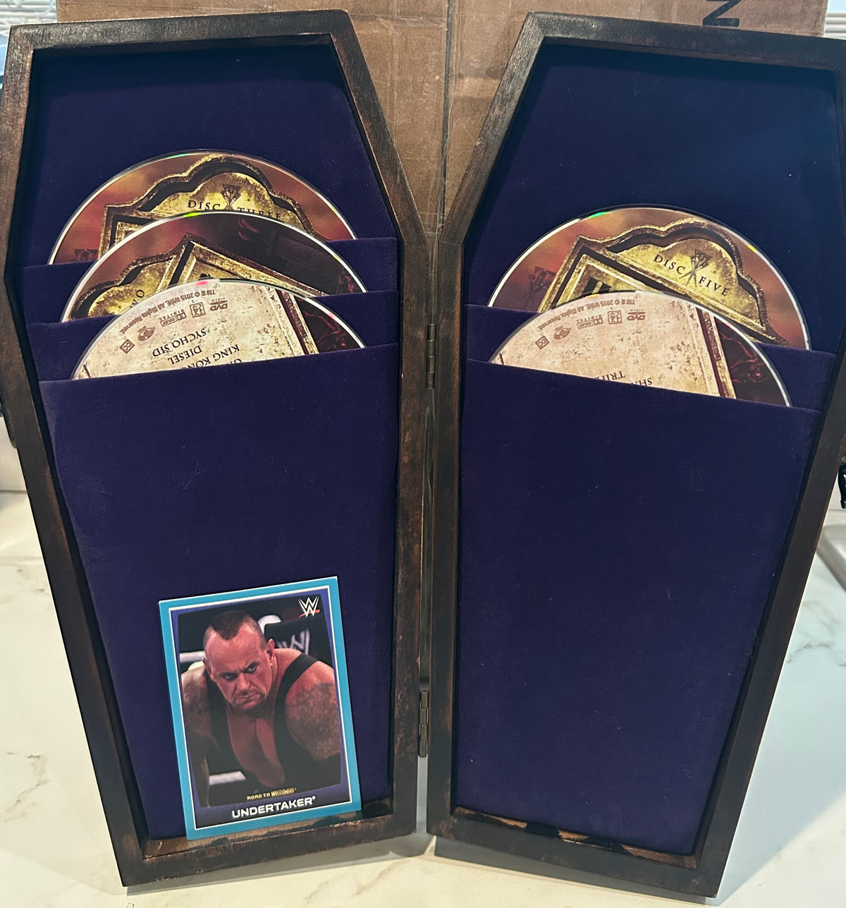 + WWE DVD “Undertaker, The Streak 21-1 Coffin Box Set) 5-Disc Set w/Exclusive Card)