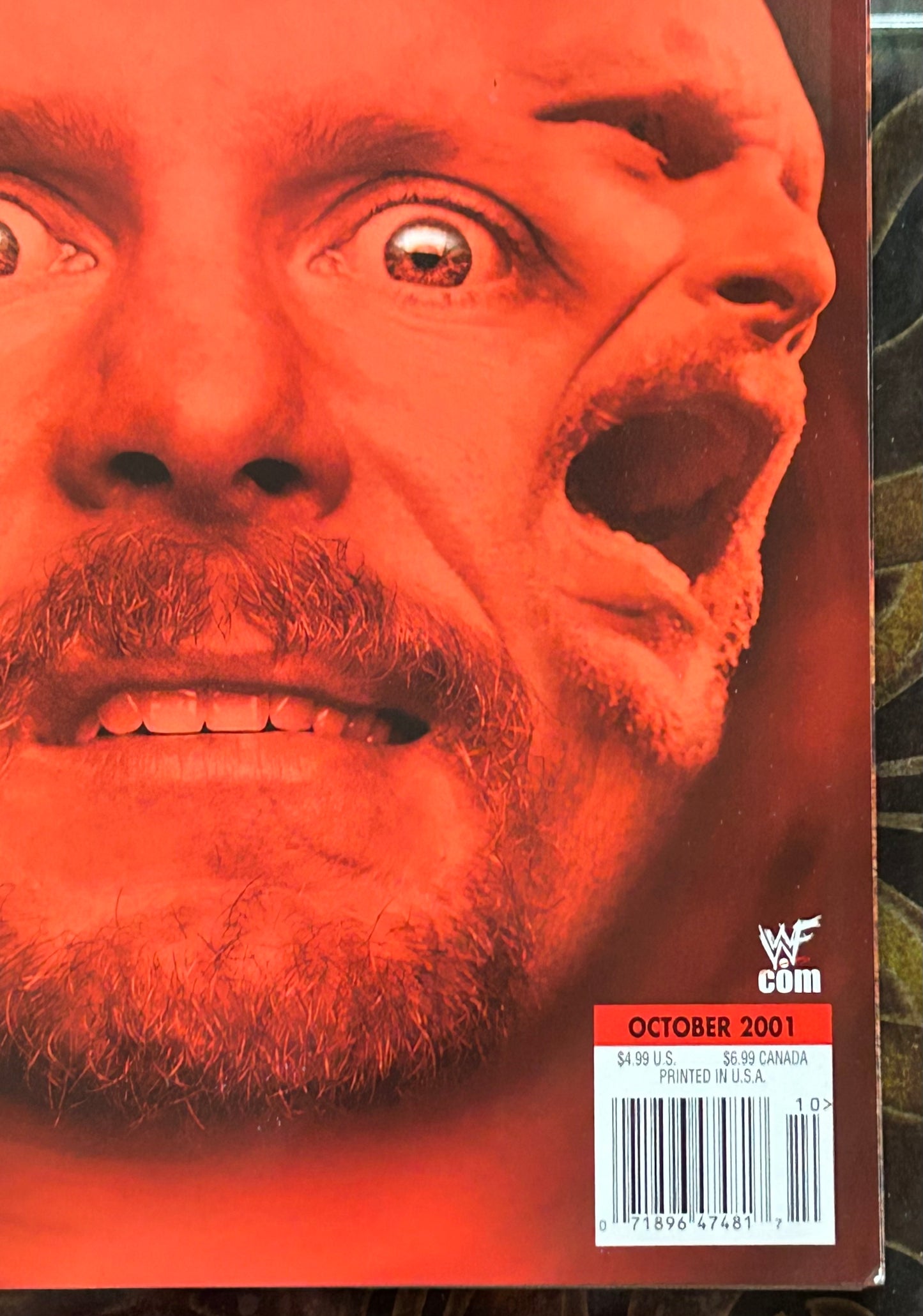 * WWE Magazine October 2001 (Molly Holly Double Sided Color Poster Inside)