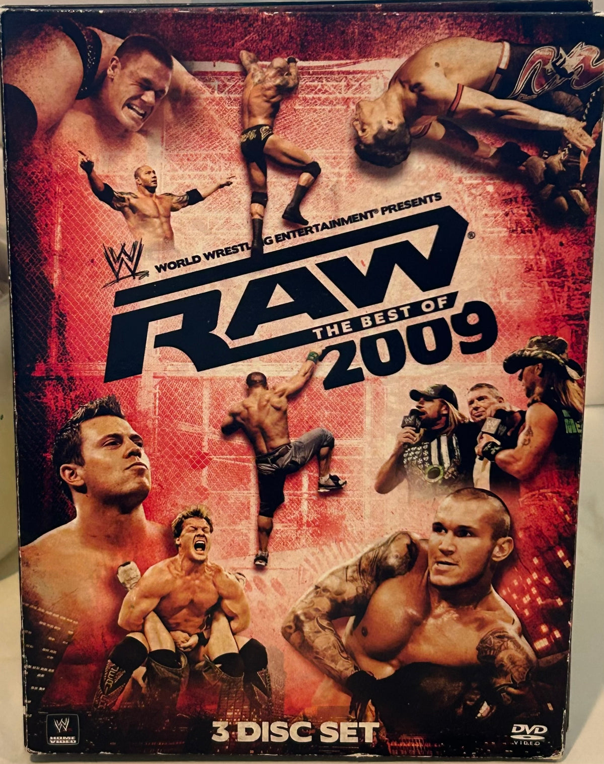 + WWE DVD “The Best of RAW 2009” (3-Disc Set)
