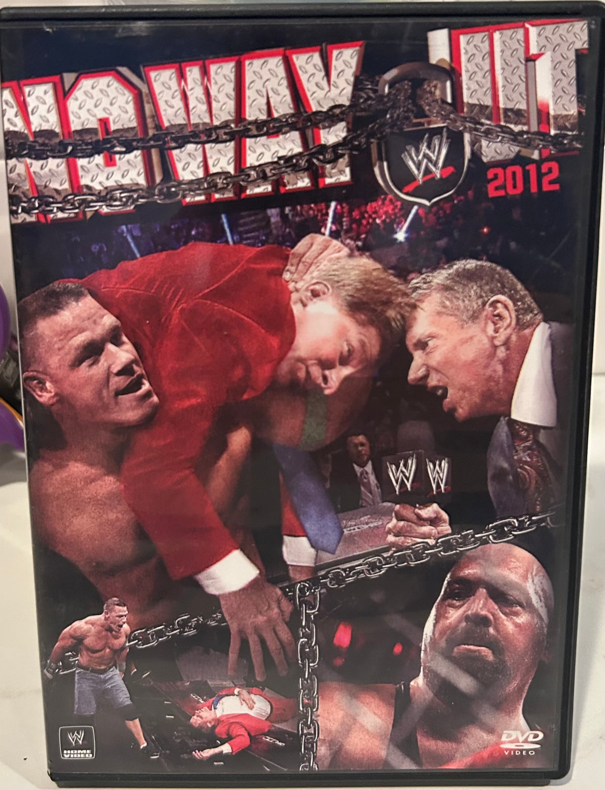 + WWE DVD “No Way Out 2012” (CM Punk, Cena, Vince McMahon & so much more)