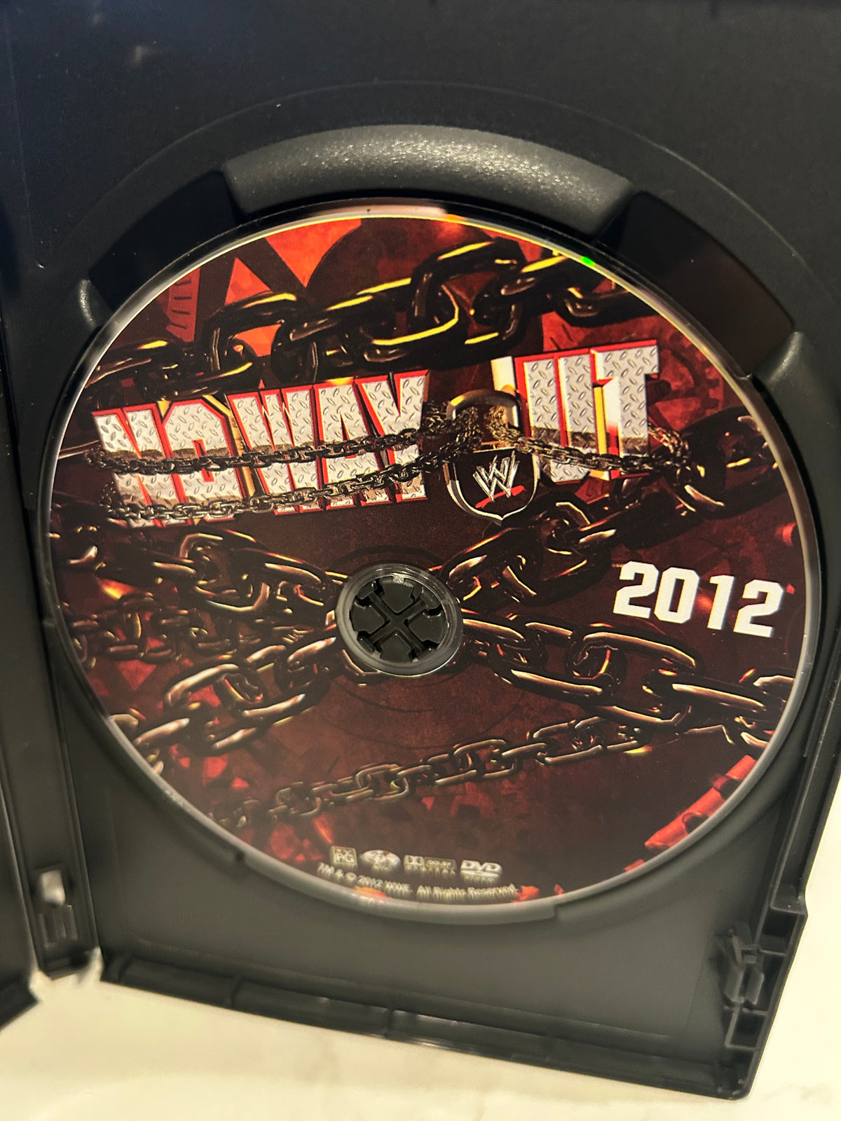 + WWE DVD “No Way Out 2012” (CM Punk, Cena, Vince McMahon & so much more)
