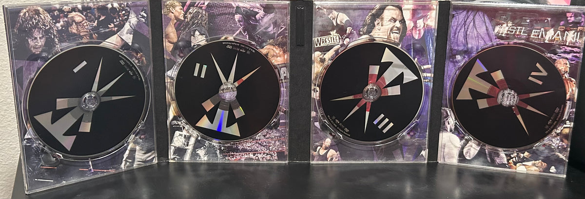 + WWE DVD “The Undertaker, 20-0 The Streak” (4-Disc Set)