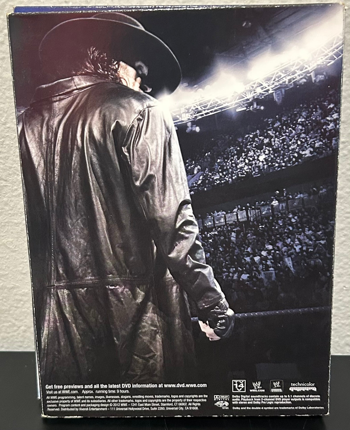 + WWE DVD “The Undertaker, 20-0 The Streak” (4-Disc Set)