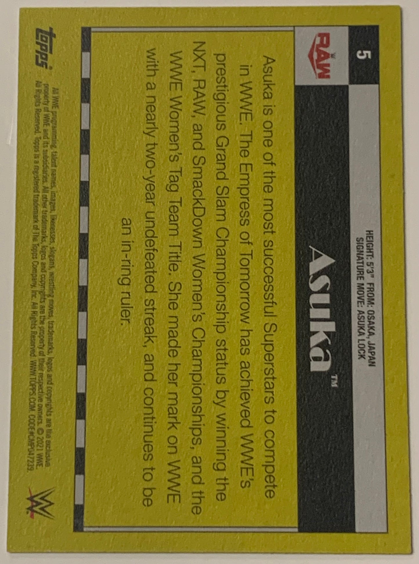 Asuka 2021 WWE Topps Heritage Card