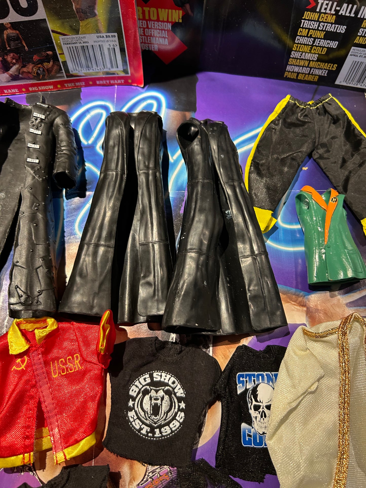 * WWE Figure Clothing Accessories Lot (Robes, Shirts, Jersey, etc)