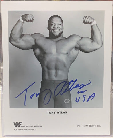 Tony Atlas WWE Signed 8x10 Color Photo (2006 Hall of Fame)