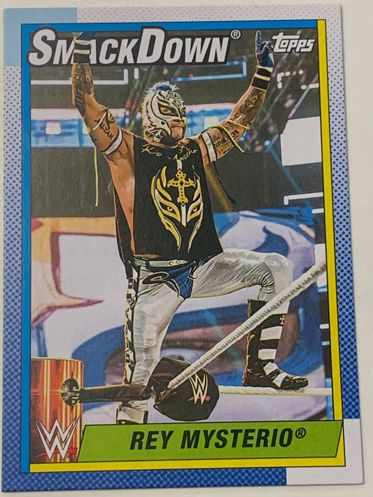 Rey Mysterio 2021 WWE Topps Heritage Card