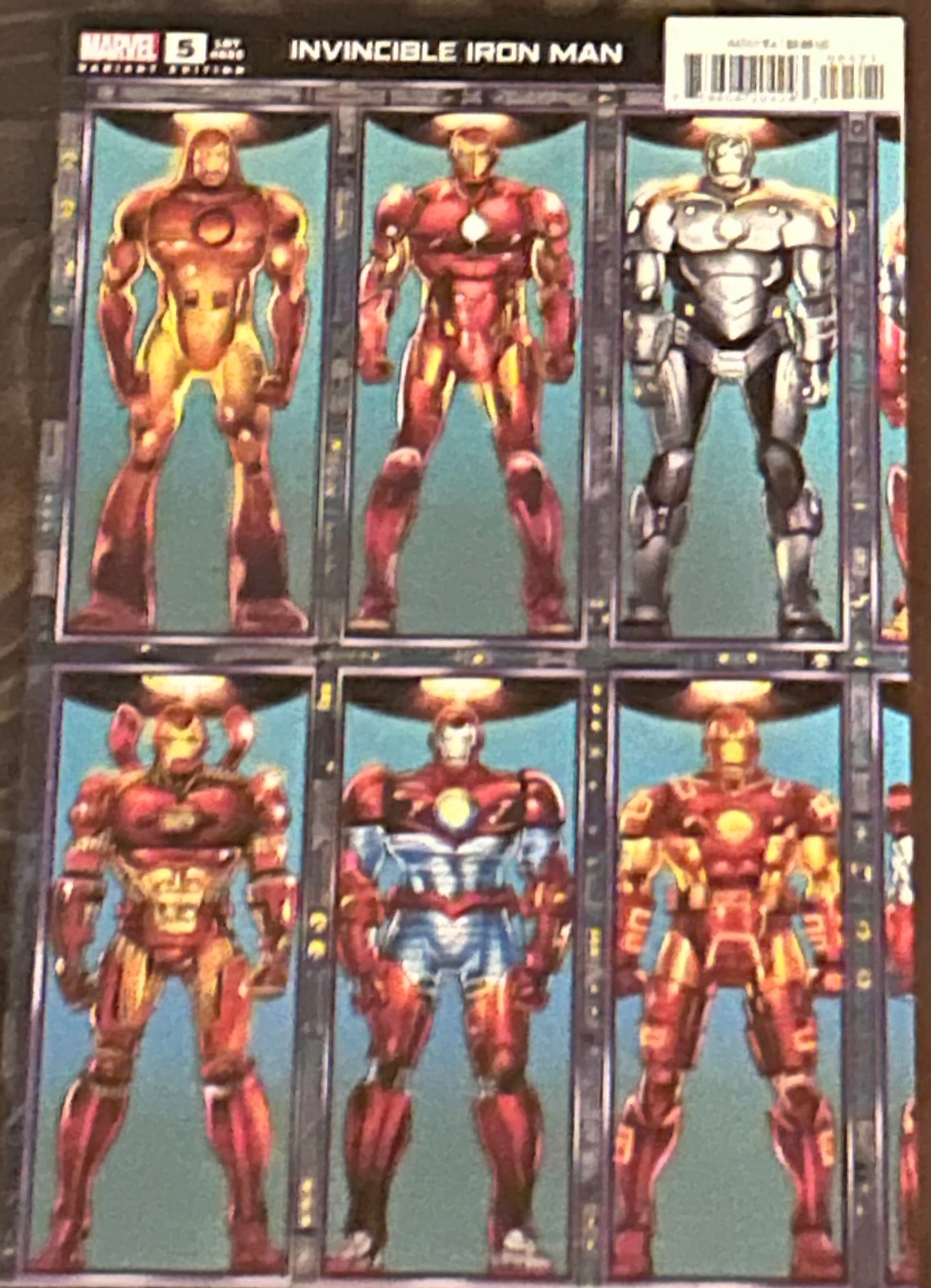 * Invincible Iron Man #5 (VARIANT EDITION)