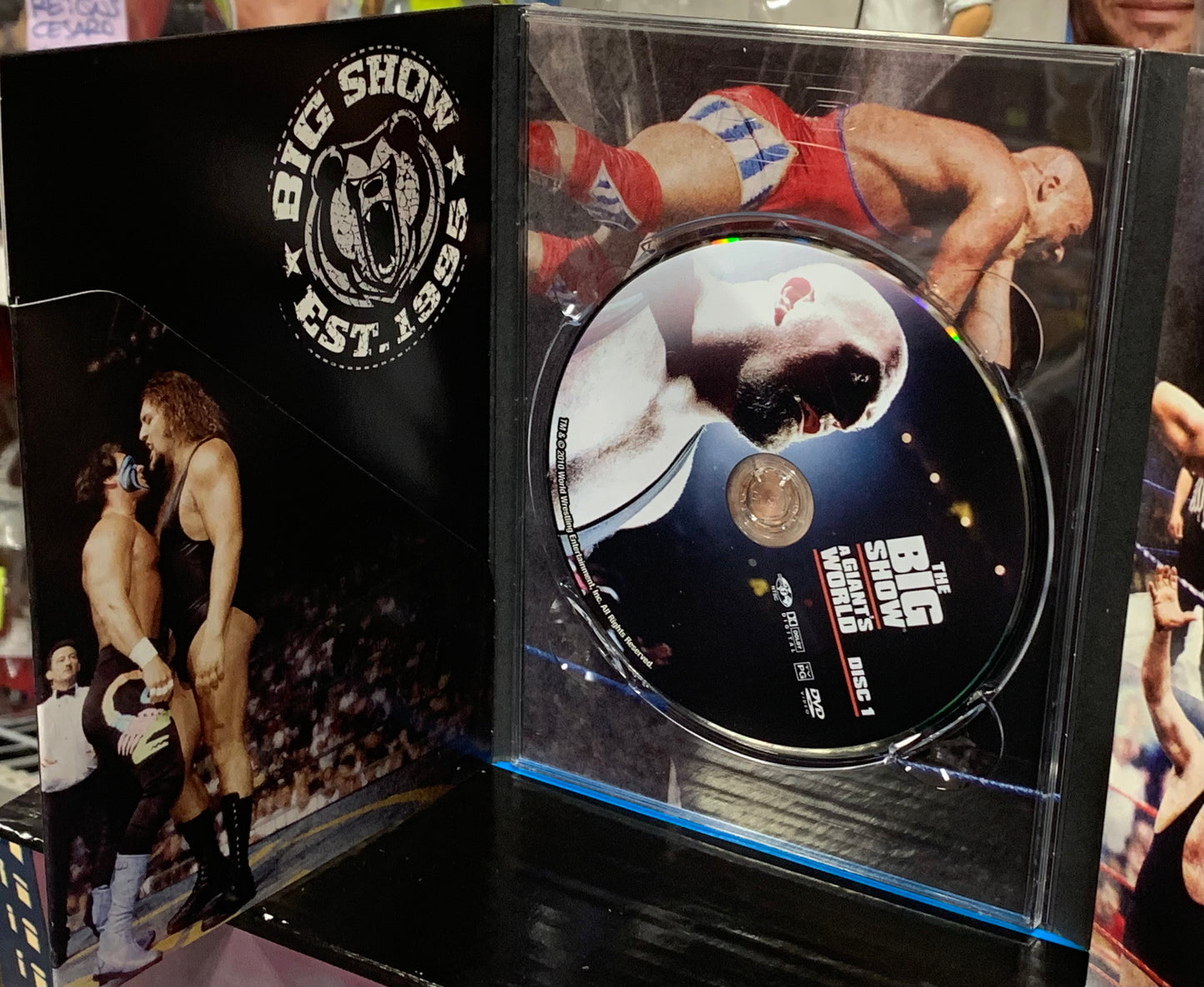 WWE DVD (3-Disc Set) “The Big Show, A Giant’s World”