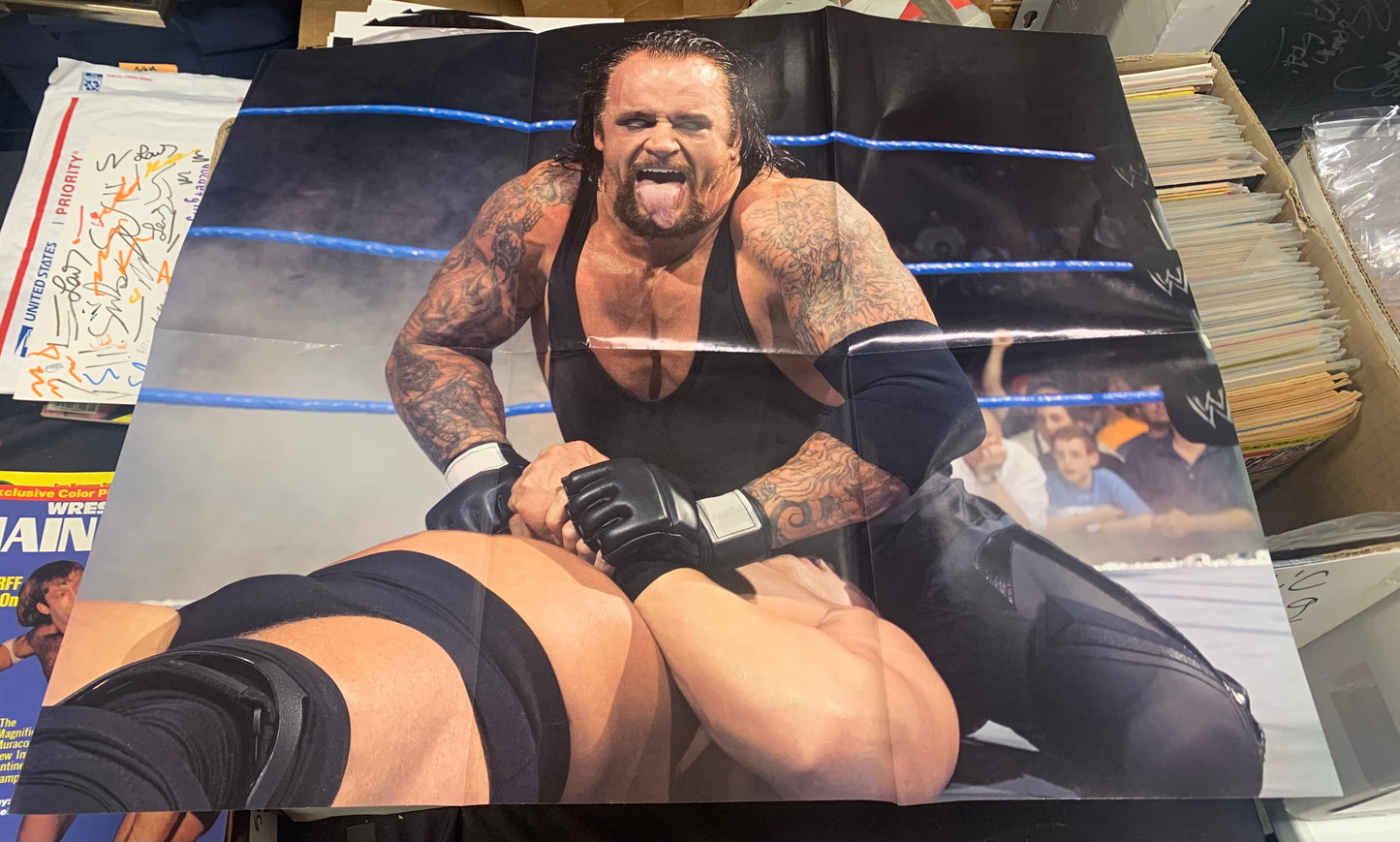 WWE Smackdown Magazine March 2005 (HUGE Double Sided Undertaker Poster Inside)