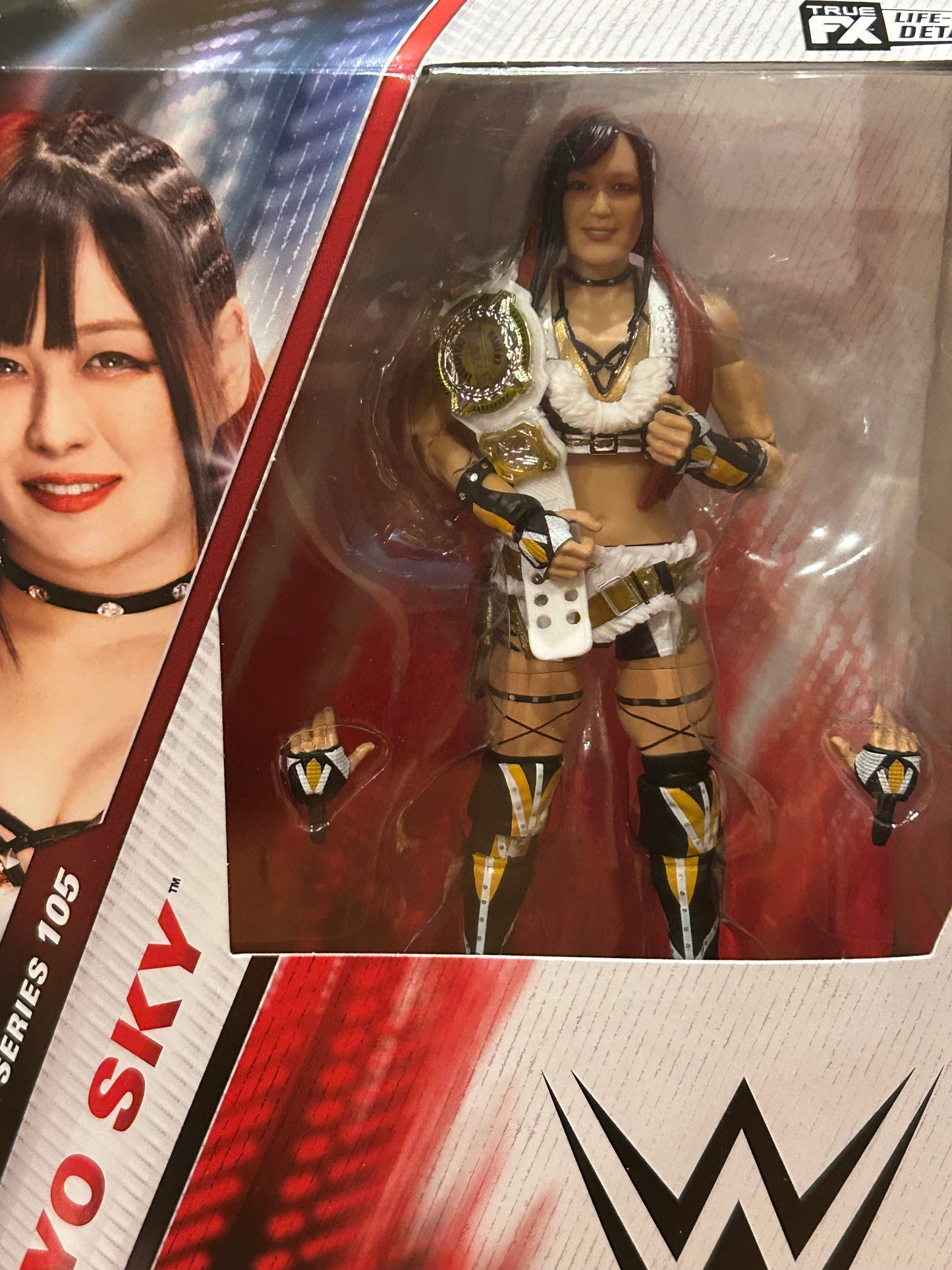 * Iyo Sky WWE Mattel Elite Series 105 Action Figure (Very Hard To Find)