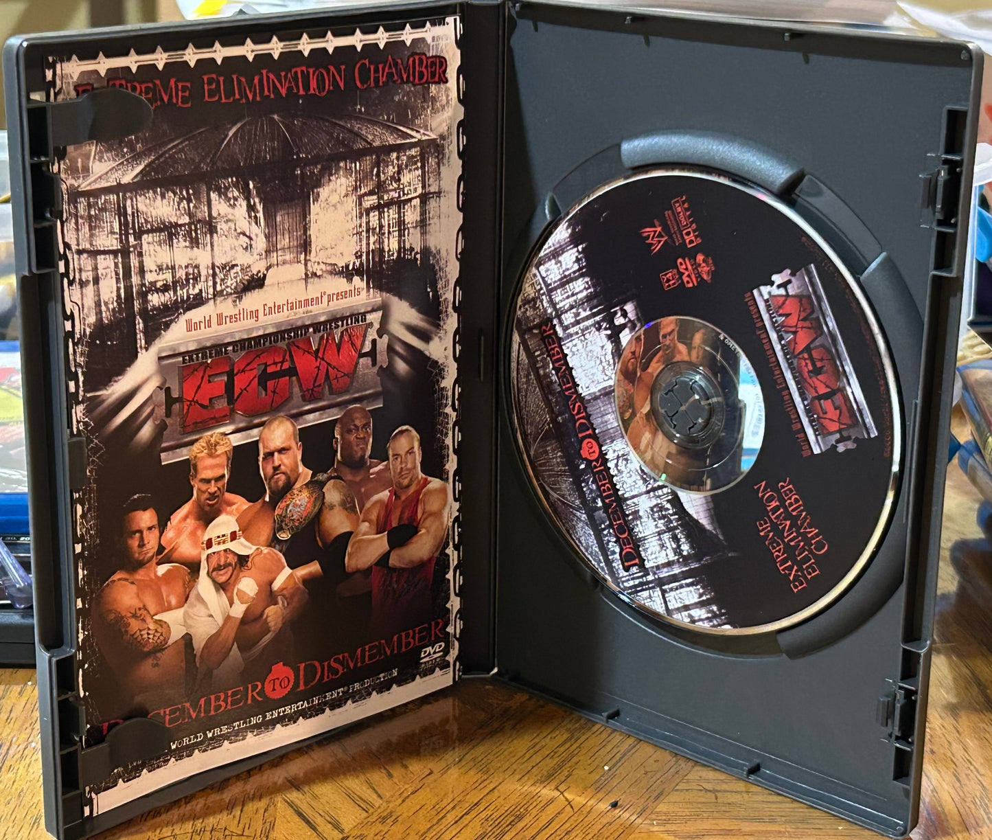 * ECW WWE December to Dismember DVD (Sabu, CM Punk, RVD, Lashley & so much more)