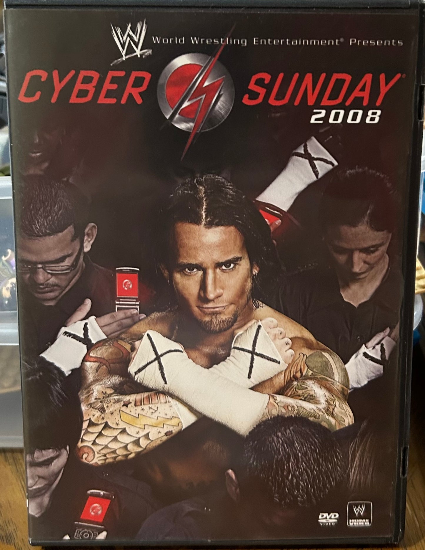WWE “Cyber Sunday 2008” DVD (CM Punk, Triple H, Jericho)