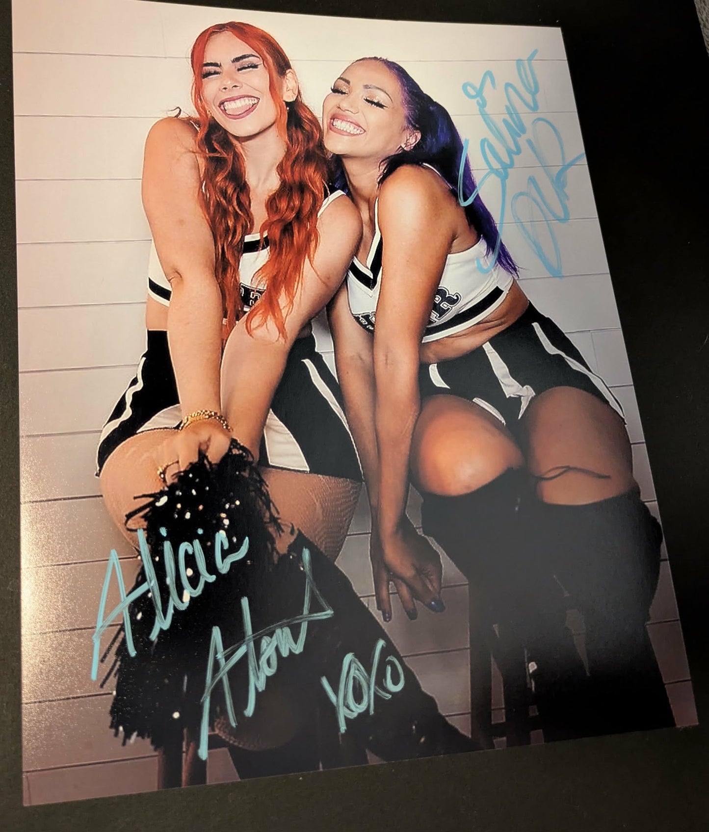 The Worsties (Alicia Atout & Salina De LaRenta) Pose 2 Dual Signed Photo COA