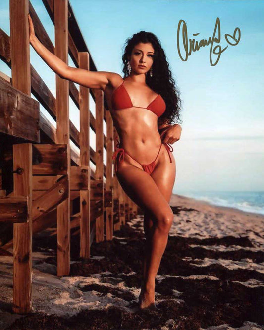 Arianna Grace Pose 2 Signed Photo COA