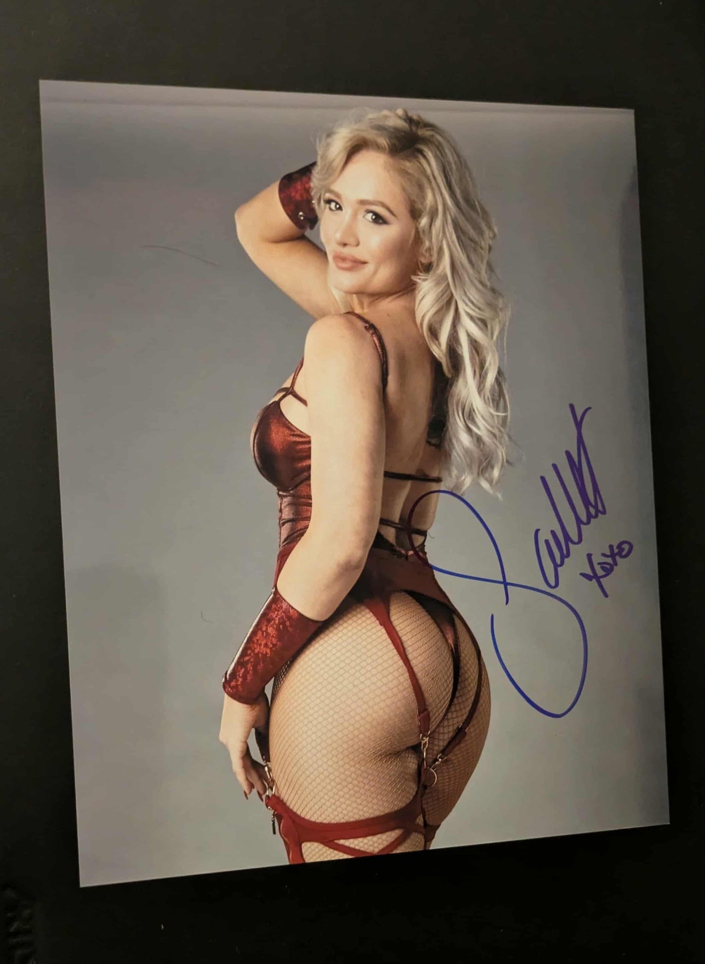 Scarlett Bordeaux Pose 2 Signed Photo COA