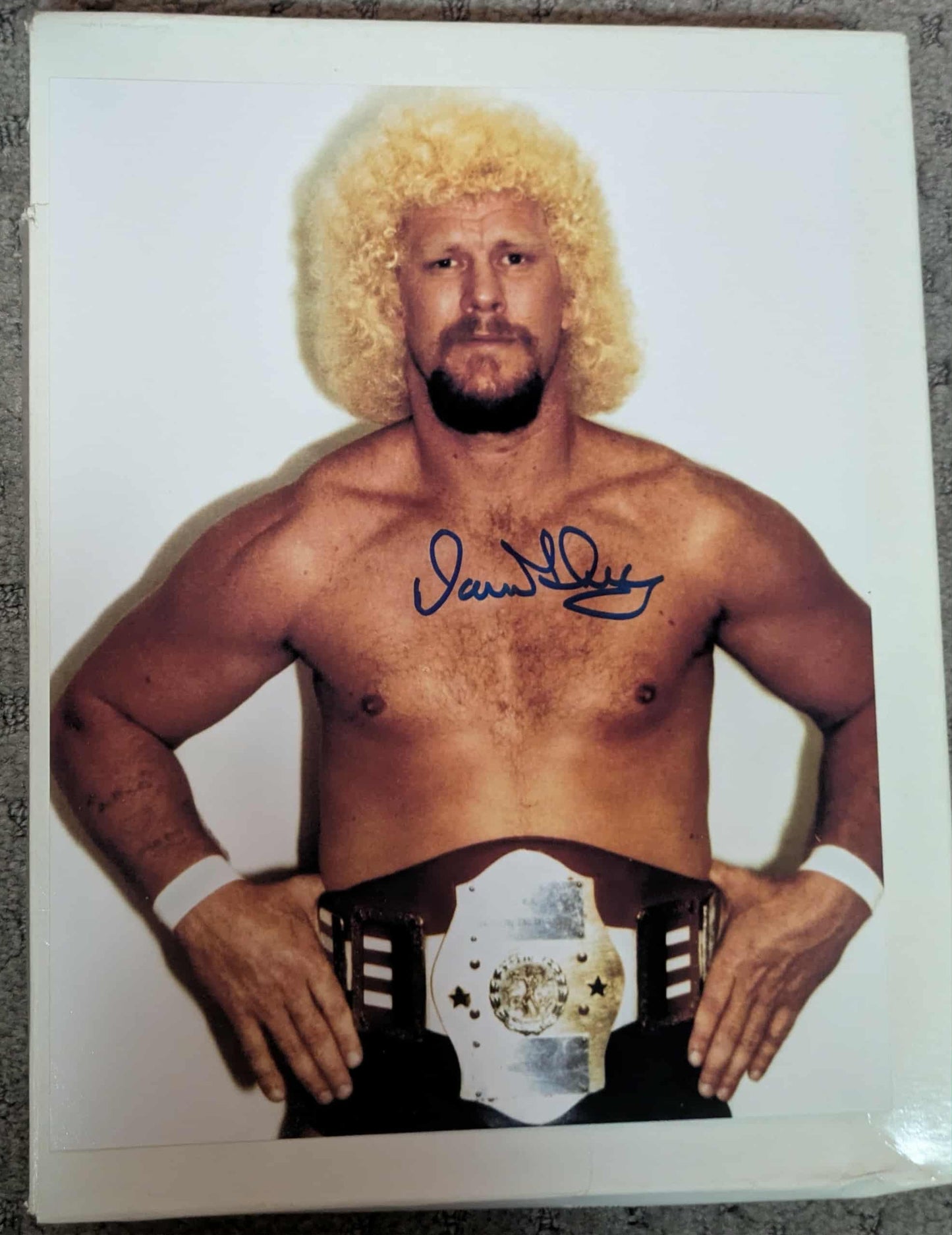 Dr. D David Schultz Pose 4 Signed Photo COA