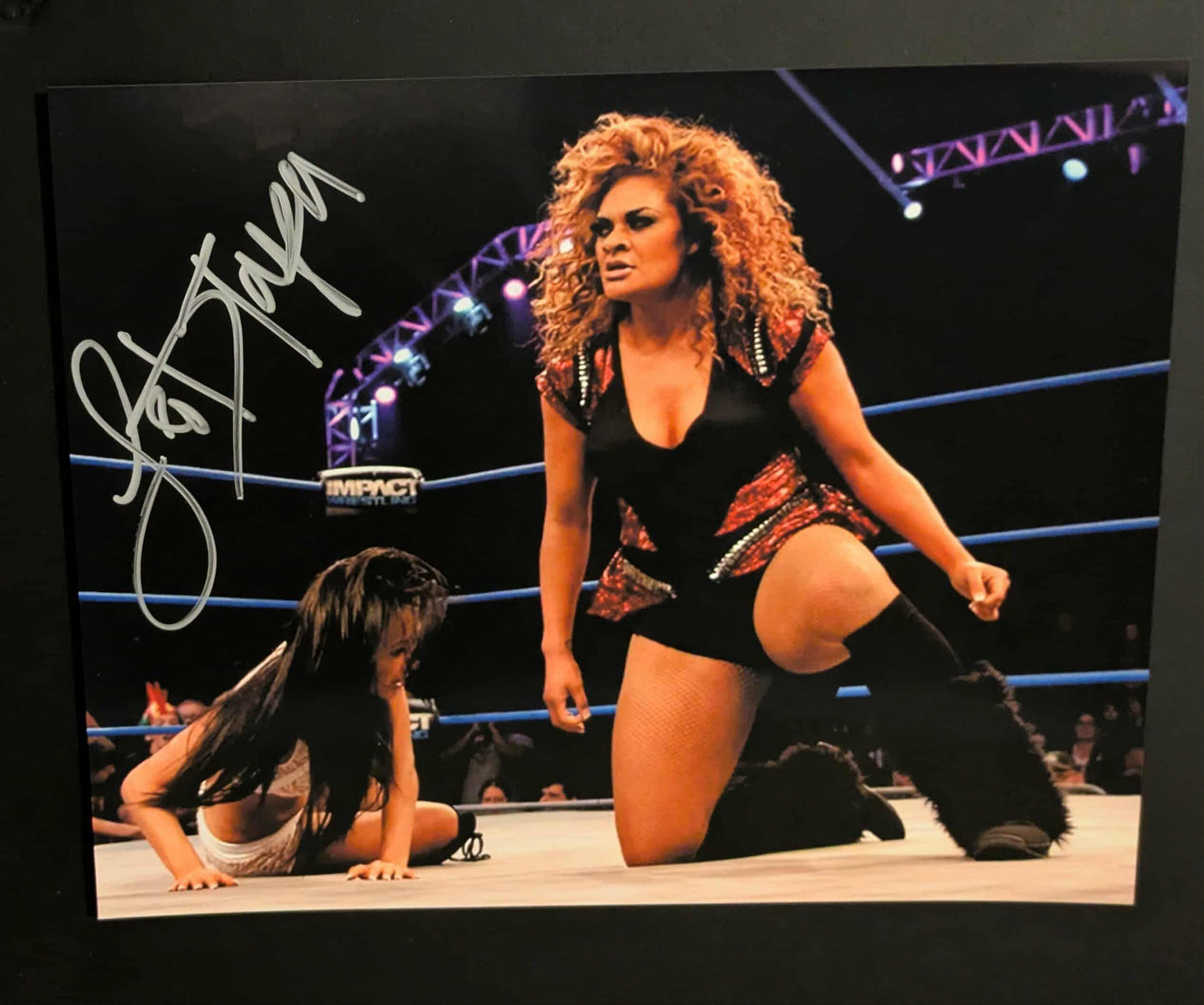 Lei'd Tappa Pose 2 Signed Photo