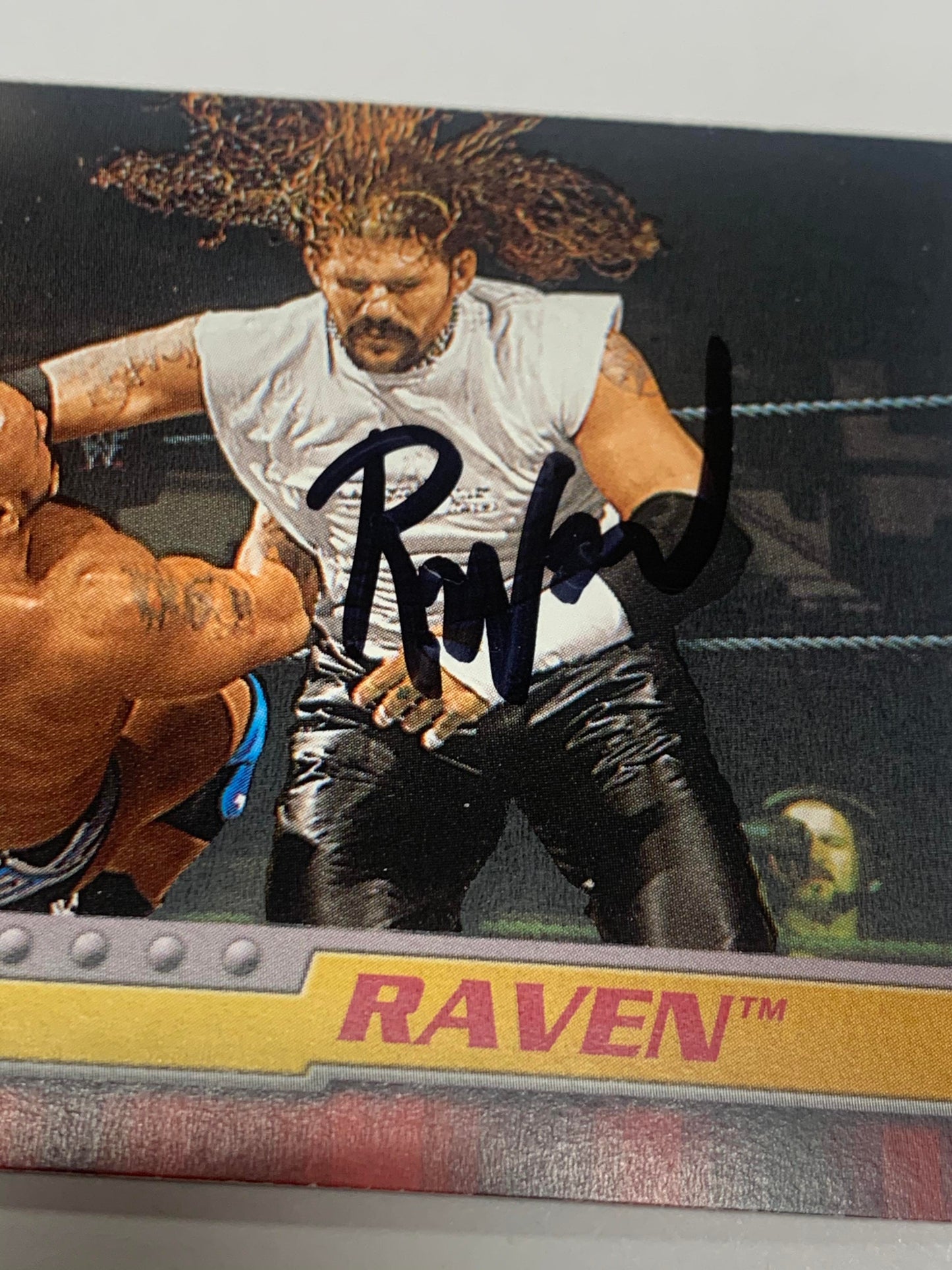 Raven 2001 WWE Fleer “Championship Clash” SIGNED Card