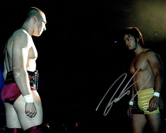 Kenta Kobayashi (Hideo Itami) Pose 3 Signed Photo COA