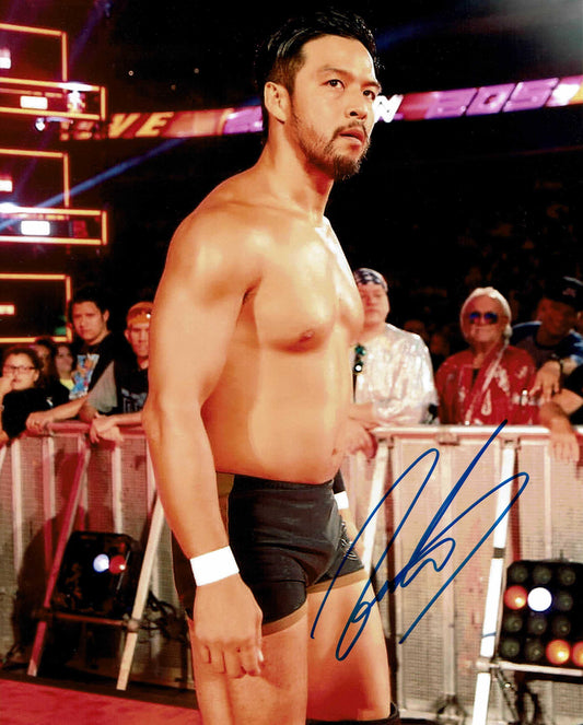 Kenta Kobayashi (Hideo Itami) Pose 5 Signed Photo COA